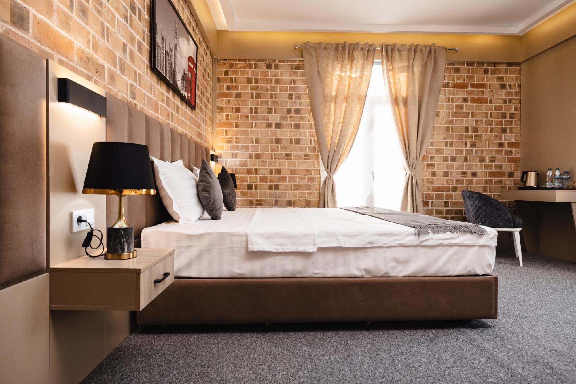 Art Air Hotel Tashkent Esterno foto