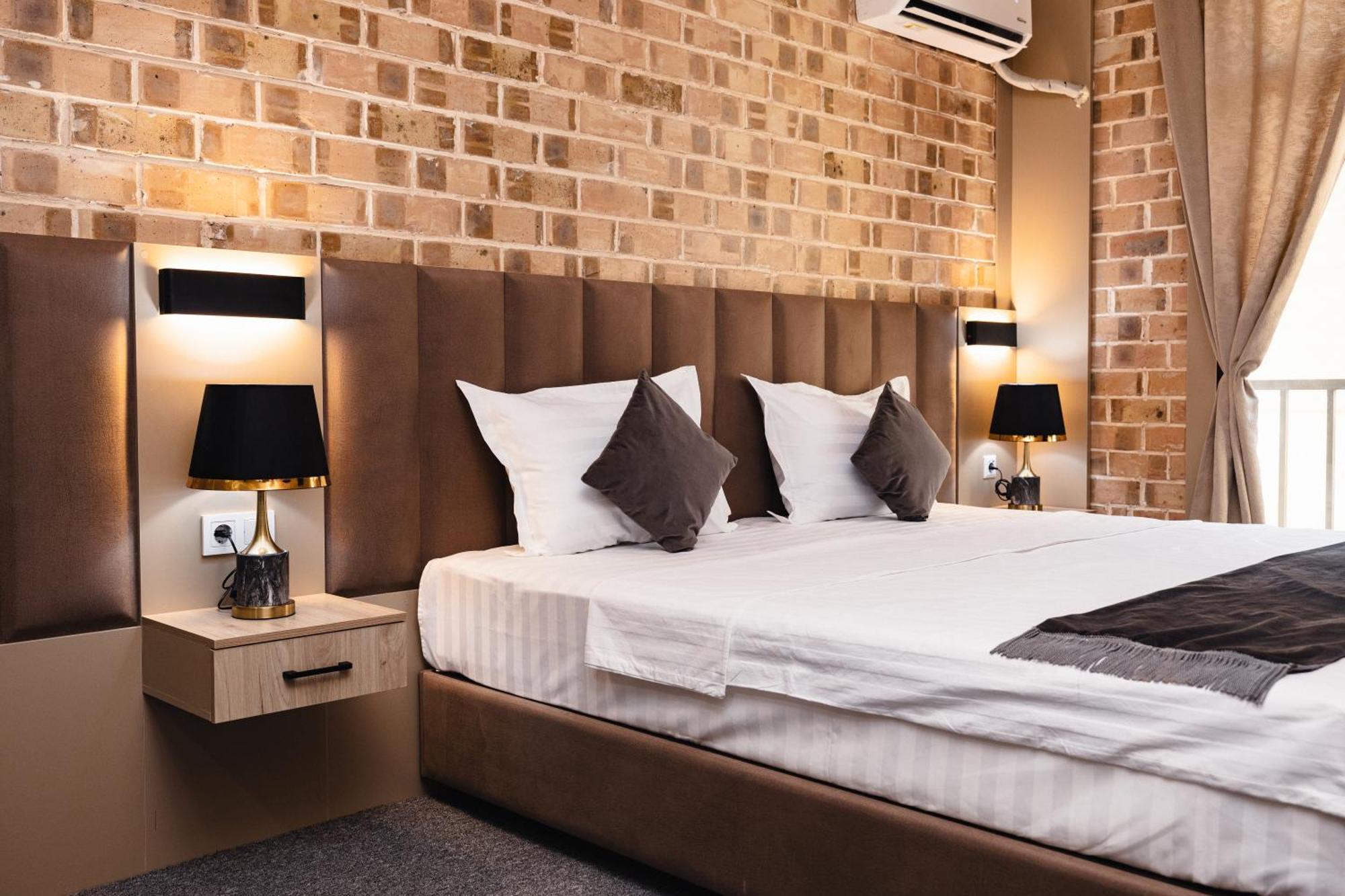Art Air Hotel Tashkent Esterno foto