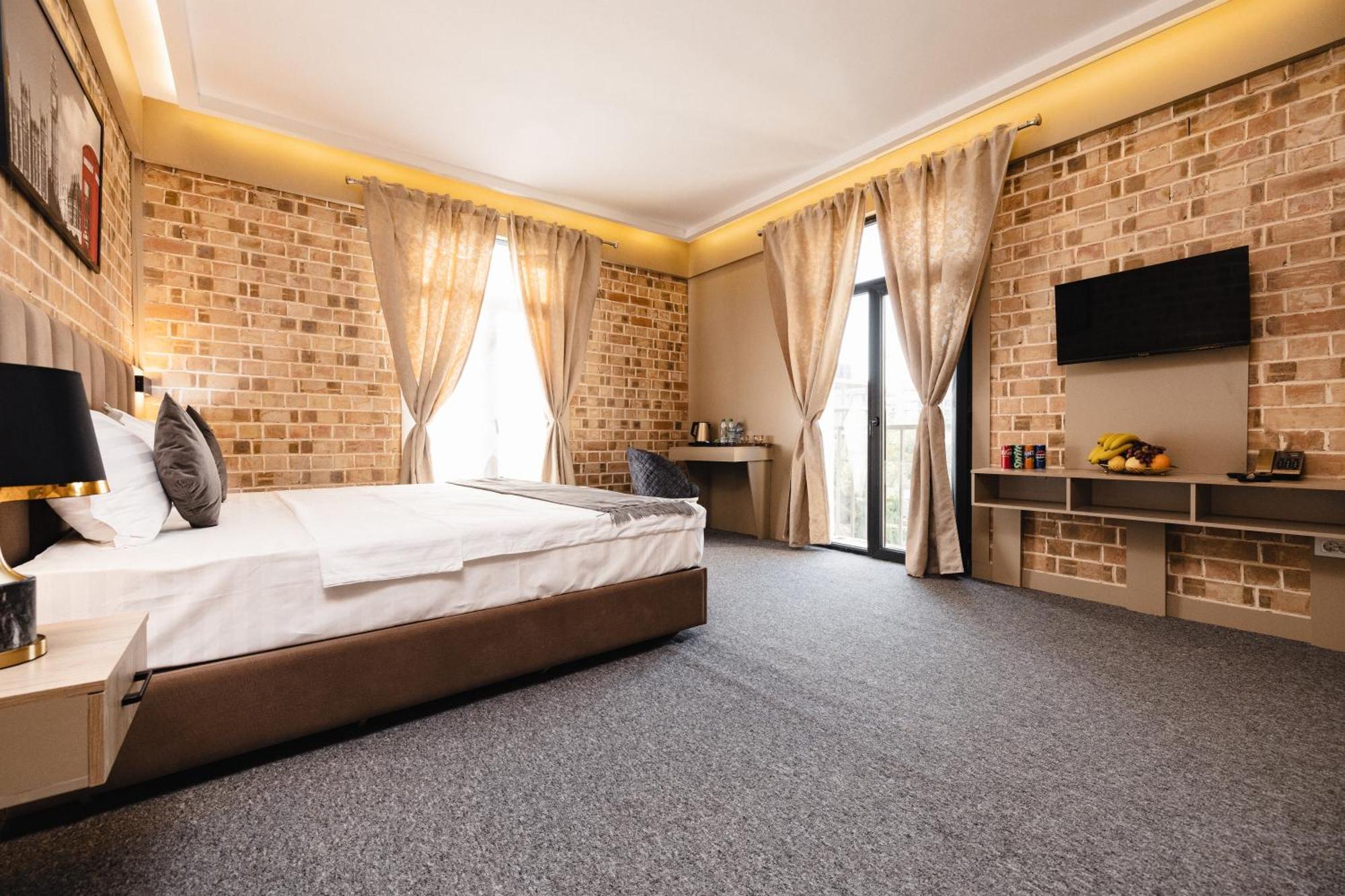 Art Air Hotel Tashkent Esterno foto