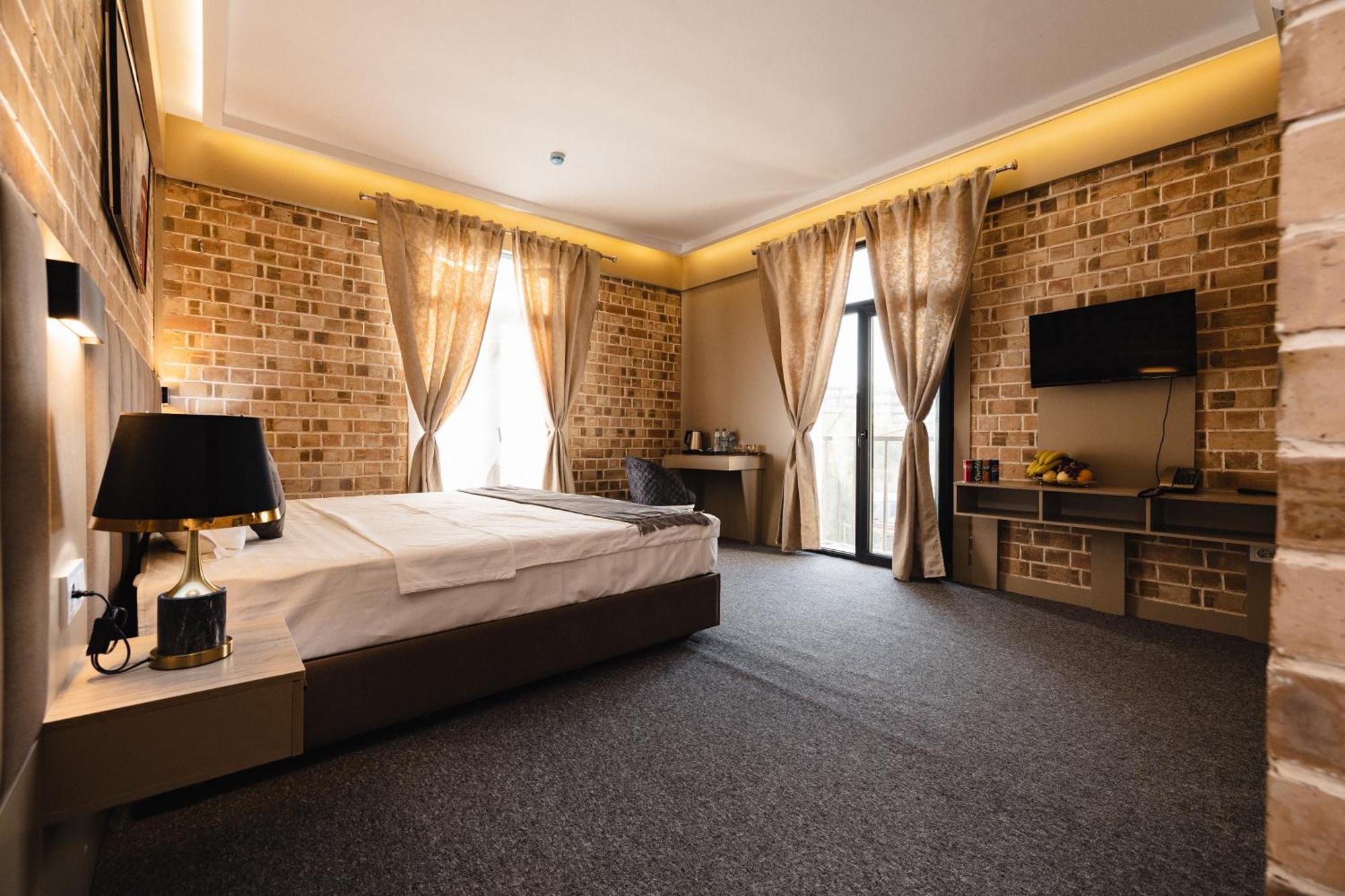 Art Air Hotel Tashkent Esterno foto