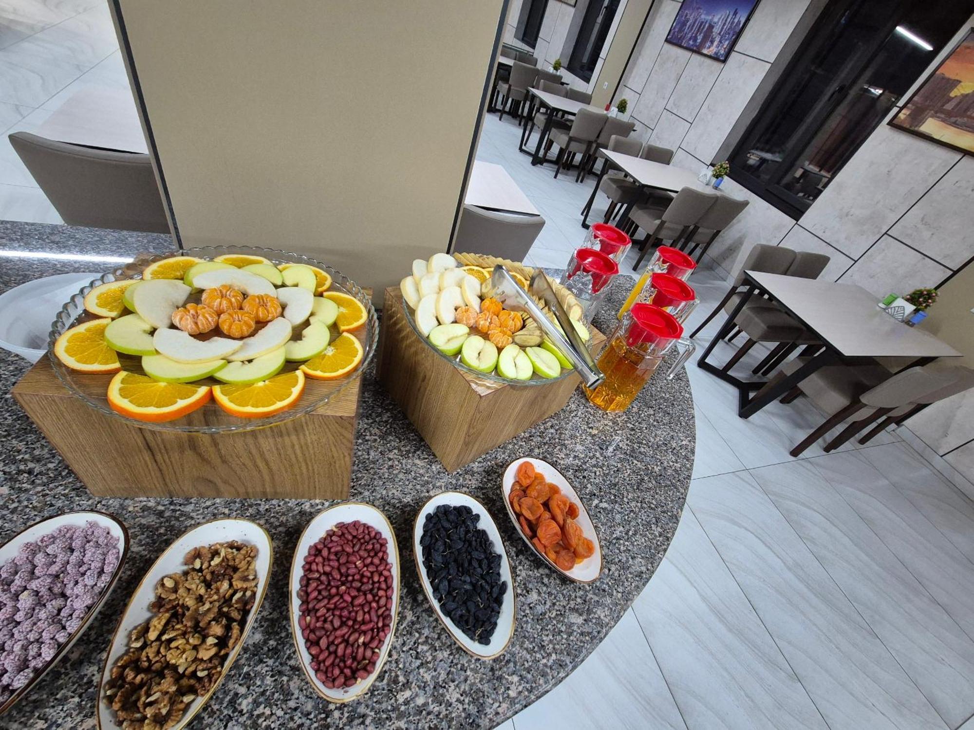 Art Air Hotel Tashkent Esterno foto